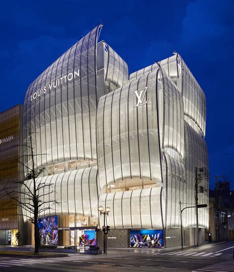 louis vuitton osaka.